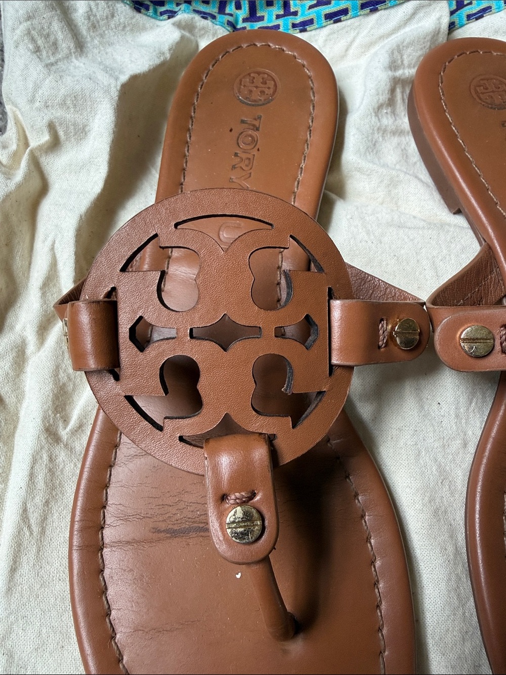 Tory Burch Brown Leather Logo Thong Sandals - Picture 3 of 6